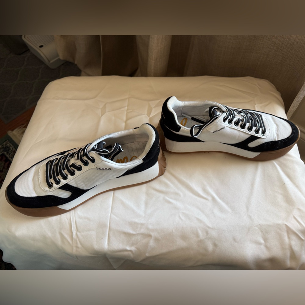 Sam Edelman Black and White Women's Sneakers - Picture 2 of 6
